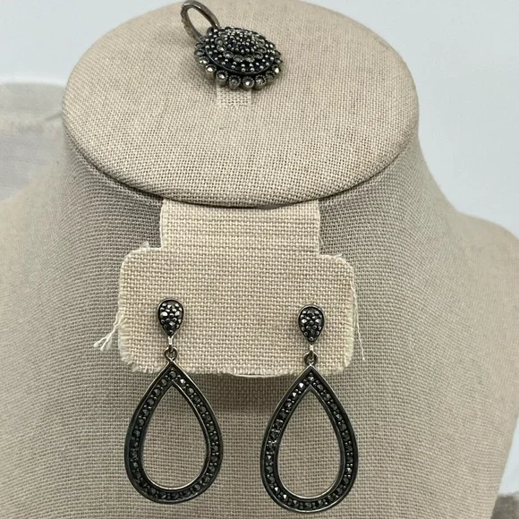 Vintage Suspicion Marcasite Pendant & Teardrop Earrings Set - Picture 9 of 17